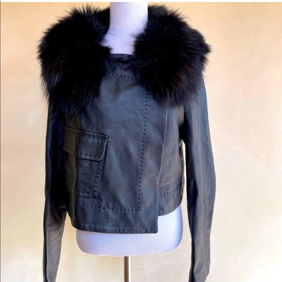 BCBG Genuinene Leather Jacket w/ Fur collar - Picture 3 of 11